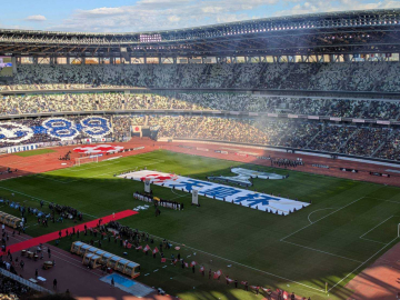 【社長視察レポート】国立から熊本まで！現場で確信した「売れるマスコットグッズ」の共通点と冬の応援トレンド